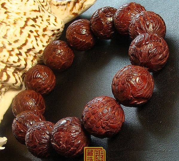 Consecration 18MM Buddhist Sacred Symbol Bracelet Redsandalwood Mala Bracelet - Conch Shell