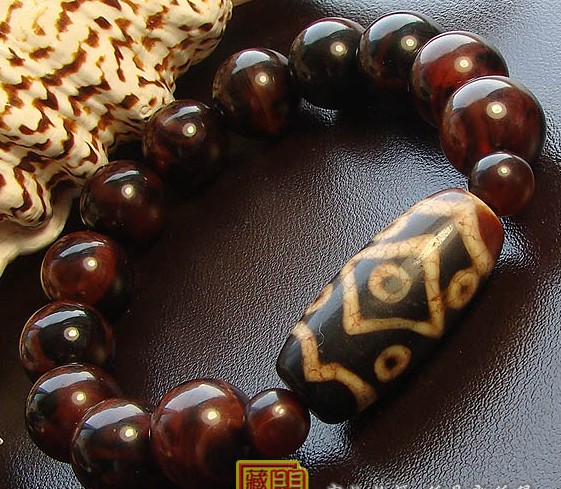 DZI Buddhist Prayer Beads Bracelet Tibetan Wrist Malas
