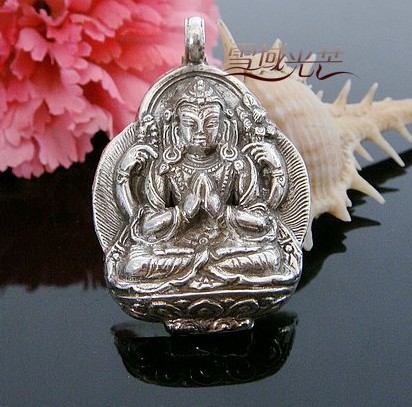 Handmade Tibetan Buddha Amulet Pendant - Bodhisattva