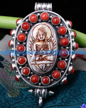 Handmade Nepalese Buddha Prayer Box Pendant