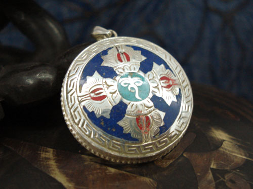 Handmade Tibetan Buddhua Eye Dorje Pendant