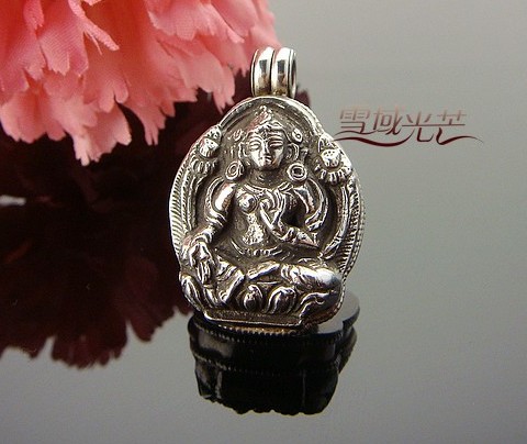 Handmade Tibetan Green Tara Buddha Gau Box Pendant