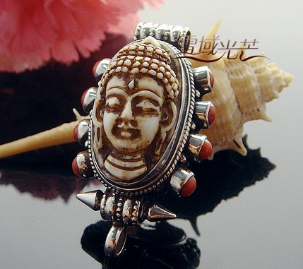 Handmade Tibetan Jewelry Tibetan Buddha Gau Pendant