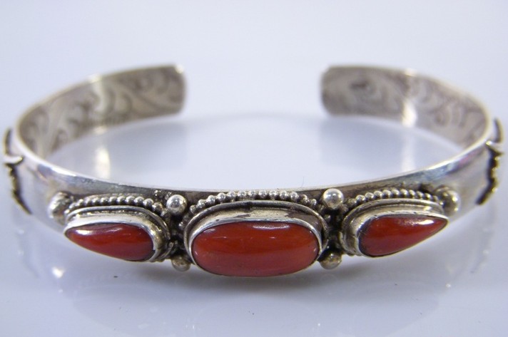 Handmade Tibetan Sterling Silver Red Coral Bracelet
