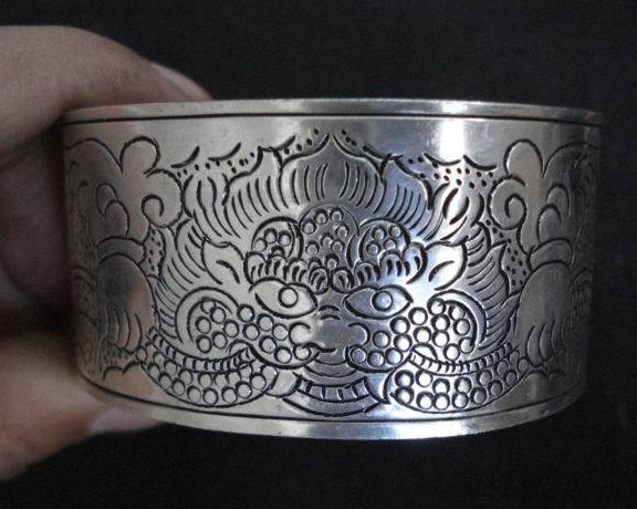 Handmade Tibetan Tibetan Bracelet - Gulosity