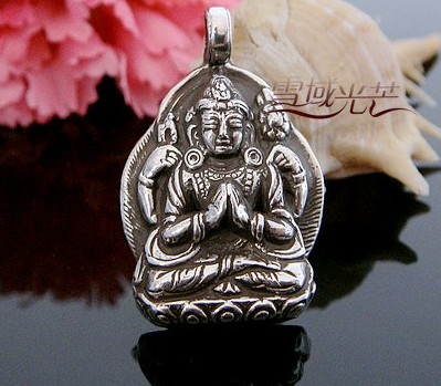 Handmade Tibetan Tibetan Buddha Amulet Pendant - Bodhisattva