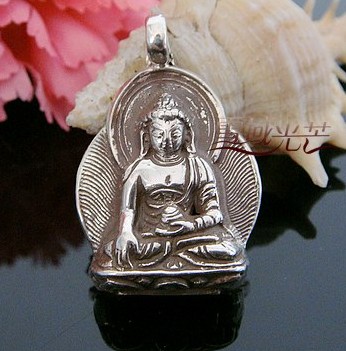 Handmade Tibetan Tibetan Buddha Amulet Pendant - Sakyamuni