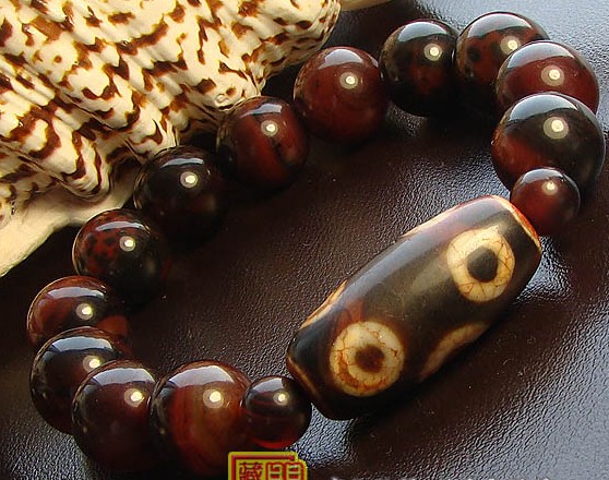 Tibetan Dzi Bead Bracelet