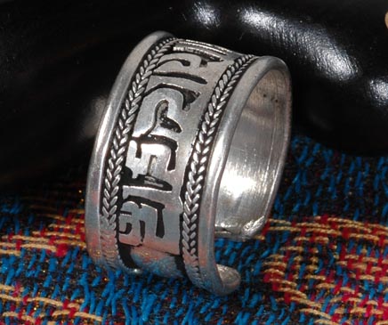 Tibetan Handmade Ring Tibetan Spinning OM Mantra Ring
