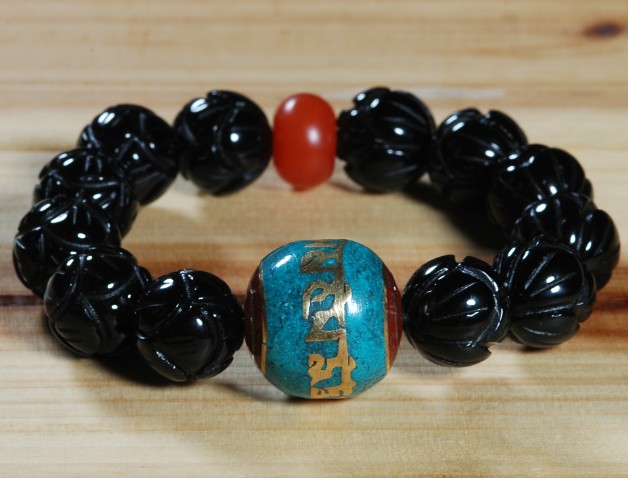 Tibetan Onyx Lotus OM Mantra Beads Bracelet