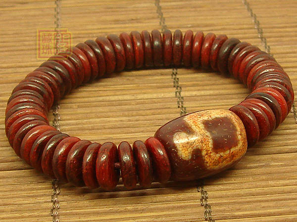 Tibetan dZi Wrist Malas Redsandalwood Buddhist Prayer Beads Bracelet for women