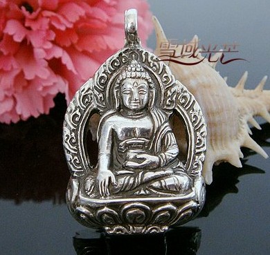 ndmade Tibetan Buddha Amulet Pendant - Sakyamuni
