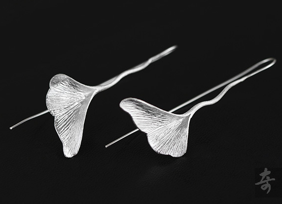 Retro Handmade Sterling Silver And Gold-Plated Ginkgo Biloba Earrings Retro Handmade Sterling Silver And Gold-Plated Ginkgo Biloba Earrings