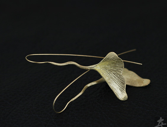 Retro Handmade Sterling Silver And Gold-Plated Ginkgo Biloba Earrings Retro Handmade Sterling Silver And Gold-Plated Ginkgo Biloba Earrings