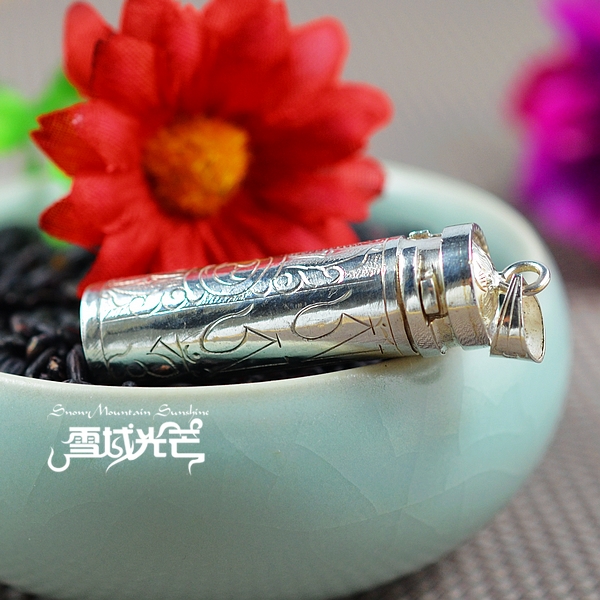 Handmade Nepal 925 Sterling Silver Vajra Pestle Om Mani Padme Hum Gaudencio Pendant Handmade Nepal 925 Sterling Silver Vajra Pestle Om Mani Padme Hum Gaudencio Pendant