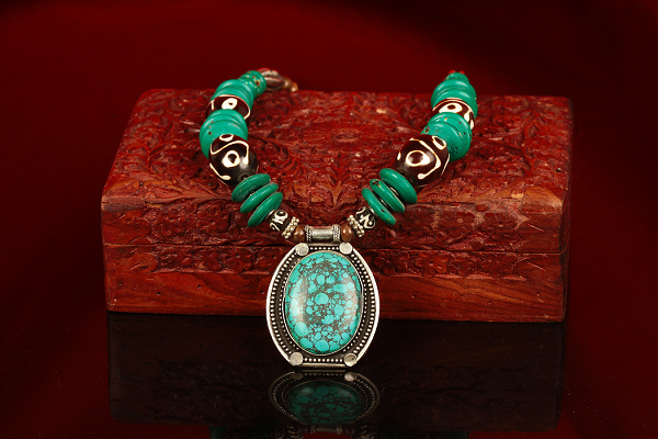 Handmade Tibetan Silver Turquoise Buddha Eyes Necklace Handmade Tibetan Silver Turquoise Buddha Eyes Necklace