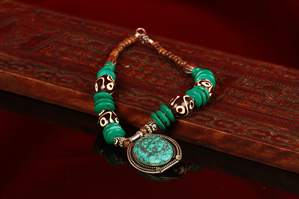 Handmade Tibetan Silver Turquoise Buddha Eyes Necklace Handmade Tibetan Silver Turquoise Buddha Eyes Necklace