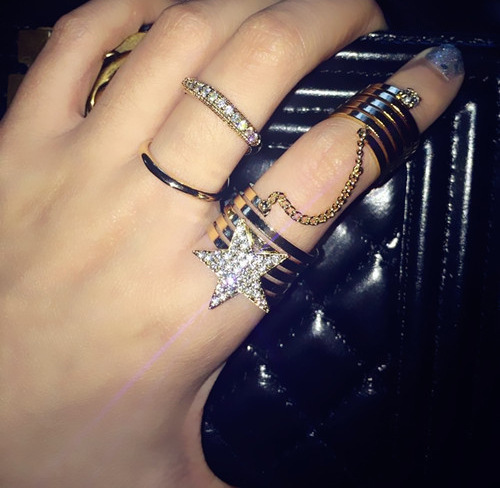 Fashion Cute Gold Jewels - Crystal Quartz Diamonds Star Knuckle Double Rings With Chain Fashion Cute Gold Jewels - Crystal Quartz Diamonds Star Knuckle Double Rings With Chain
