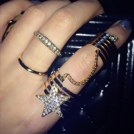 Fashion Cute Gold Jewels - Crystal Quartz Diamonds Star Knuckle Double Rings With Chain Fashion Cute Gold Jewels - Crystal Quartz Diamonds Star Knuckle Double Rings With Chain