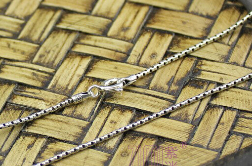 Men And Women 1.2mm Thickness 925 Sterling Silver Chain Necklace Men And Women 1.2mm Thickness 925 Sterling Silver Chain Necklace