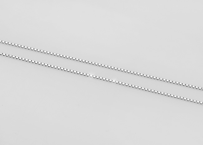 925 Sterling Silver Box Chain Necklace 925 Sterling Silver Box Chain Necklace