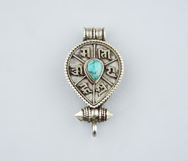 Handmade 925 Sterling Silver Natural Turquoise Tear Shaped Gaudencio Pendant Handmade 925 Sterling Silver Natural Turquoise Tear Shaped Gaudencio Pendant