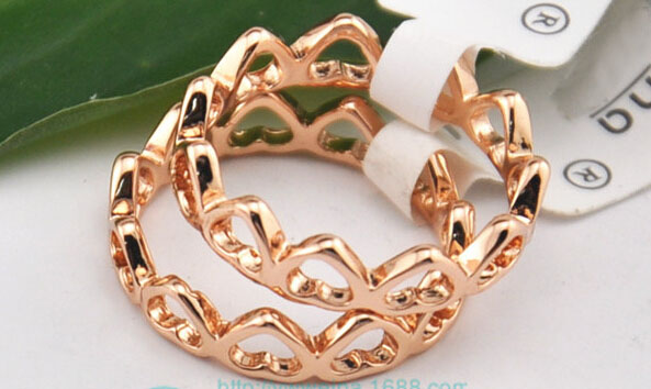 Pierced Love Heart Rose Gold Ring Pierced Love Heart Rose Gold Ring