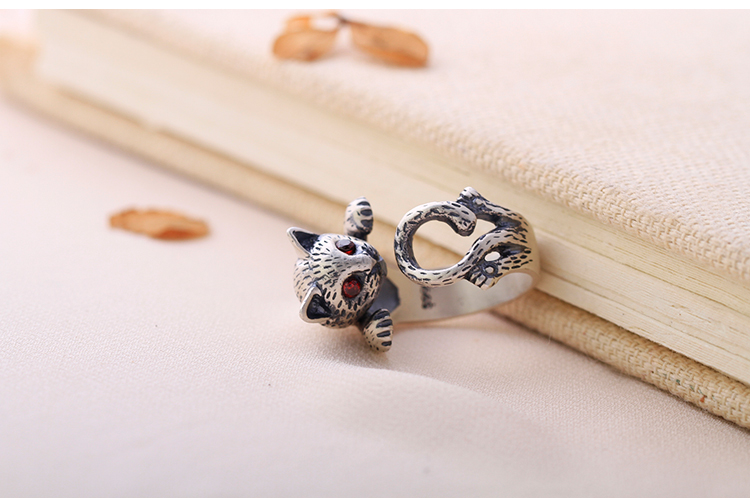 990 Sterling Silver Retro Small Cute Cat Ring 990 Sterling Silver Retro Small Cute Cat Ring