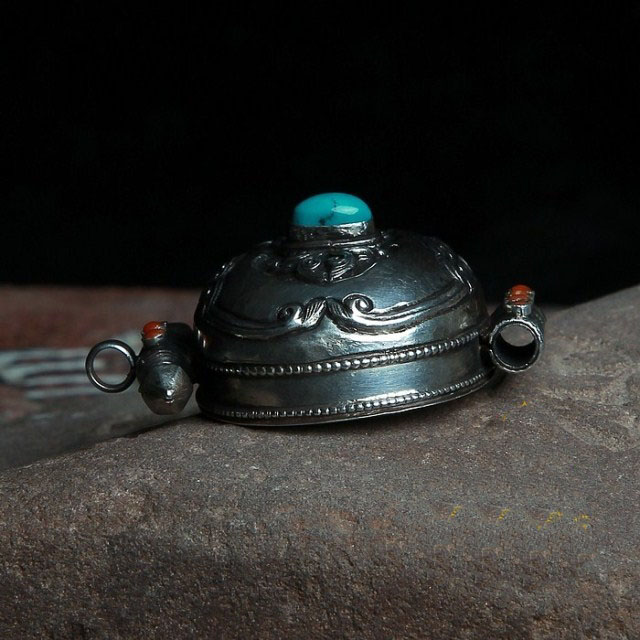 Nepal Handmade 925 Sterling Silver Red Coral Turquoise Vajra Gau Pendant Nepal Handmade 925 Sterling Silver Red Coral Turquoise Vajra Gau Pendant