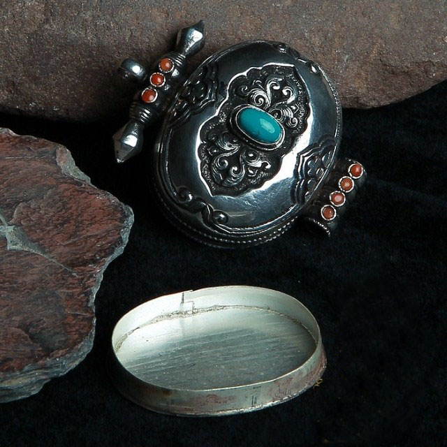 Nepal Handmade 925 Sterling Silver Red Coral Turquoise Vajra Gau Pendant Nepal Handmade 925 Sterling Silver Red Coral Turquoise Vajra Gau Pendant