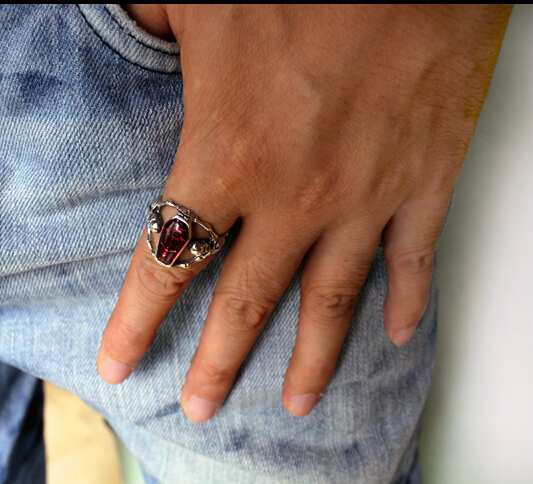 Bloodthirsty Dark Skull 925 Silver Man Ring Bloodthirsty Dark Skull 925 Silver Man Ring