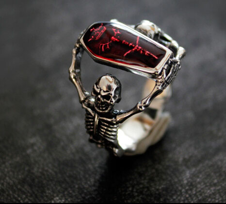 Bloodthirsty Dark Skull 925 Silver Man Ring Bloodthirsty Dark Skull 925 Silver Man Ring