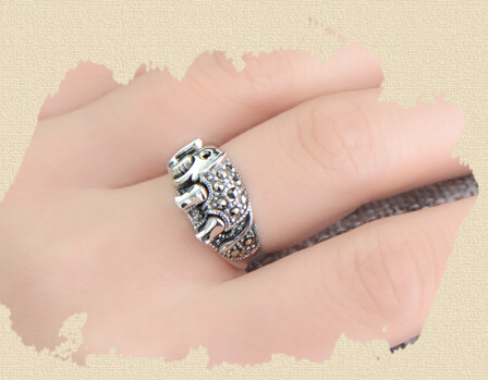 Vintage Movable Elephant Marcasite 925 Silver Ring Vintage Movable Elephant Marcasite 925 Silver Ring