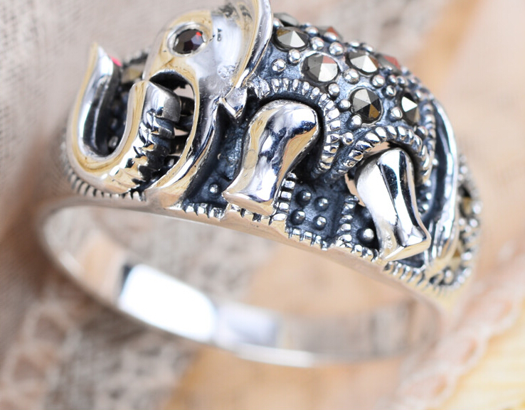 Vintage Movable Elephant Marcasite 925 Silver Ring Vintage Movable Elephant Marcasite 925 Silver Ring