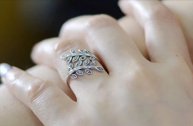 S925 Vintage Tree Branch Leaves Ring With Marcasite S925 Vintage Tree Branch Leaves Ring With Marcasite