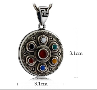 Thailand Silver Om Mani Padme Hum Round Pendant With Agate No Chain Thailand Silver Om Mani Padme Hum Round Pendant With Agate No Chain