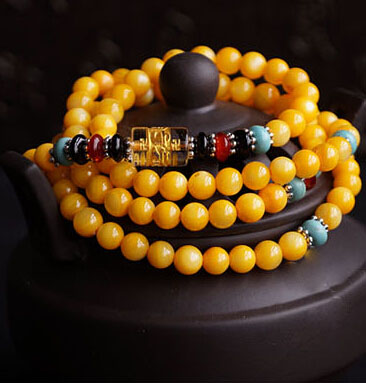 Natural 6MM Yellow Tridacna Om Mani Padme Hum 108 Prayer Beads Layered Bracelet Natural 6MM Yellow Tridacna Om Mani Padme Hum 108 Prayer Beads Layered Bracelet