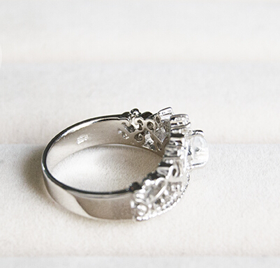 Vintage 925 Silver Zircon Crown Ring With Blue Moonstone Vintage 925 Silver Zircon Crown Ring With Blue Moonstone