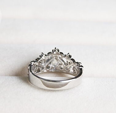 Vintage 925 Silver Zircon Crown Ring With Blue Moonstone Vintage 925 Silver Zircon Crown Ring With Blue Moonstone