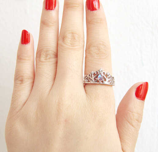 Vintage 925 Silver Zircon Crown Ring With Blue Moonstone Vintage 925 Silver Zircon Crown Ring With Blue Moonstone