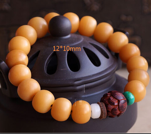 12MM Yellow Bodhi Bracelet With 14MM Lobular Red Sandalwood Totus Buddhist Stupa 12MM Yellow Bodhi Bracelet With 14MM Lobular Red Sandalwood Totus Buddhist Stupa