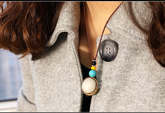 Handmade Exclusive Round Bodhi Seed With Half Peel Black Agate Beads Pendant Necklace Handmade Exclusive Round Bodhi Seed With Half Peel Black Agate Beads Pendant Necklace