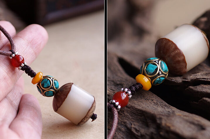 Handmade Exclusive Cylindrical Bodhi Seed With Half Peel Red Agate Turquoise Beads Pendant Necklace Handmade Exclusive Cylindrical Bodhi Seed With Half Peel Red Agate Turquoise Beads Pendant Necklace