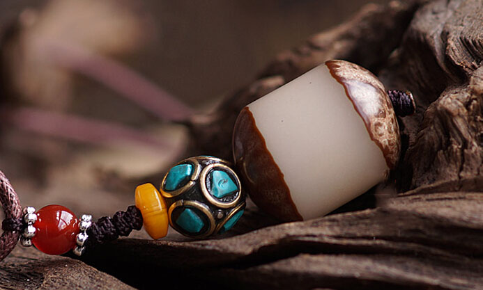 Handmade Exclusive Cylindrical Bodhi Seed With Half Peel Red Agate Turquoise Beads Pendant Necklace Handmade Exclusive Cylindrical Bodhi Seed With Half Peel Red Agate Turquoise Beads Pendant Necklace