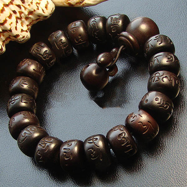 Handmade Tibetan 14MM Flat Bead Om Mani Padme Hum Mantra Wooden Knocker Bracelet Handmade Tibetan 14MM Flat Bead Om Mani Padme Hum Mantra Wooden Knocker Bracelet