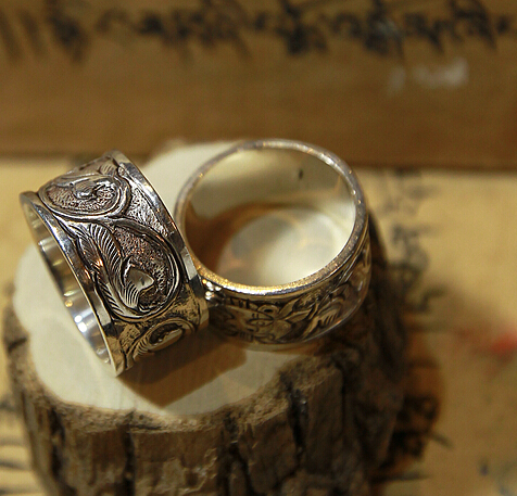Vintage Nepal Handmade Carving 925 Silver Buddhist Guardians Wide Ring Vintage Nepal Handmade Carving 925 Silver Buddhist Guardians Wide Ring