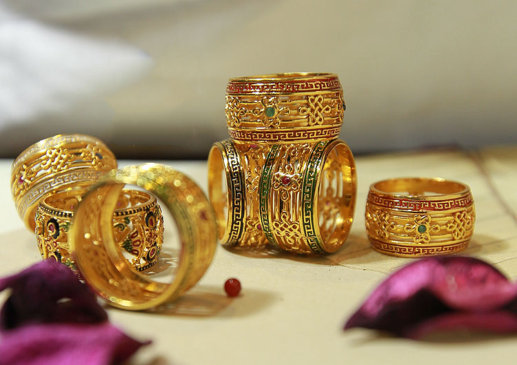 Thailand Gold Plated 925 Silver Gilding Enamels Chinese Auspicious Knot Hollow Out Ring Thailand Gold Plated 925 Silver Gilding Enamels Chinese Auspicious Knot Hollow Out Ring
