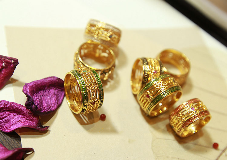 Thailand Gold Plated 925 Silver Gilding Enamels Chinese Auspicious Knot Hollow Out Ring Thailand Gold Plated 925 Silver Gilding Enamels Chinese Auspicious Knot Hollow Out Ring