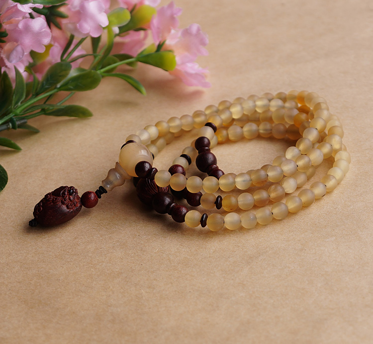 Natural 108 6MM Sheep Horns Lobular Red Sandalwood Brave Troops Prayer Beads Bracelet Natural 108 6MM Sheep Horns Lobular Red Sandalwood Brave Troops Prayer Beads Bracelet