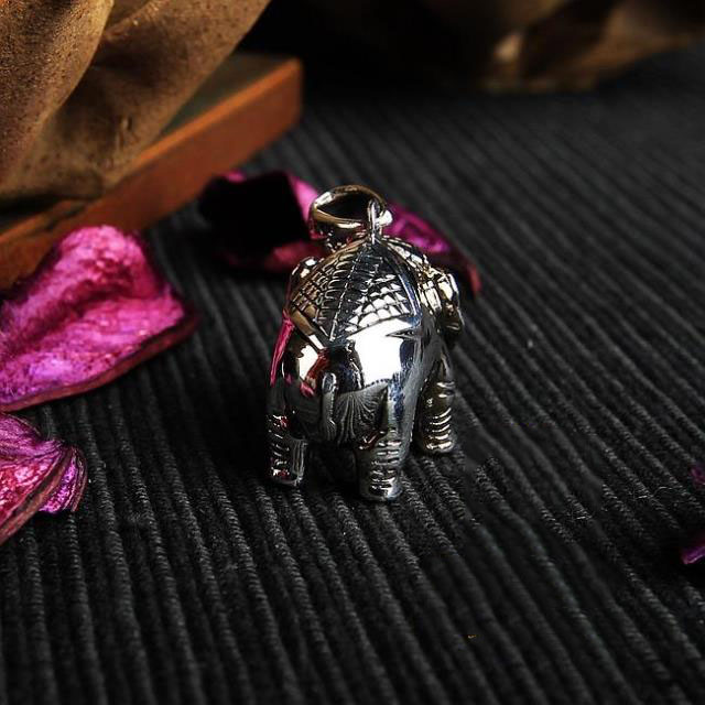 925 Sterling Silver Auspicious Elephant Pendant 925 Sterling Silver Auspicious Elephant Pendant